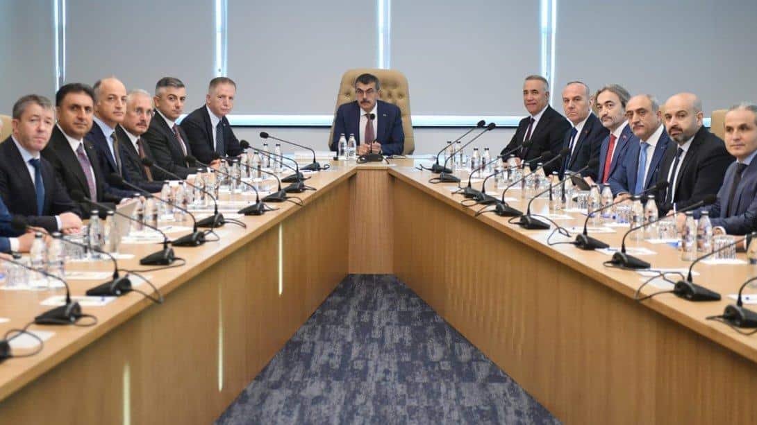 Millî Eğitim Bakanımız Sayın Yusuf TEKİN Başkanlığında İstanbul Sultangazi İlçe Eğitim Değerlendirme Toplantısı Yapıldı.